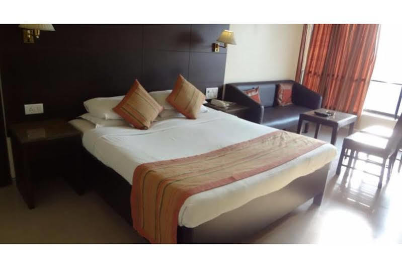 Hotel Kings International Juhu à Bombay Extérieur photo